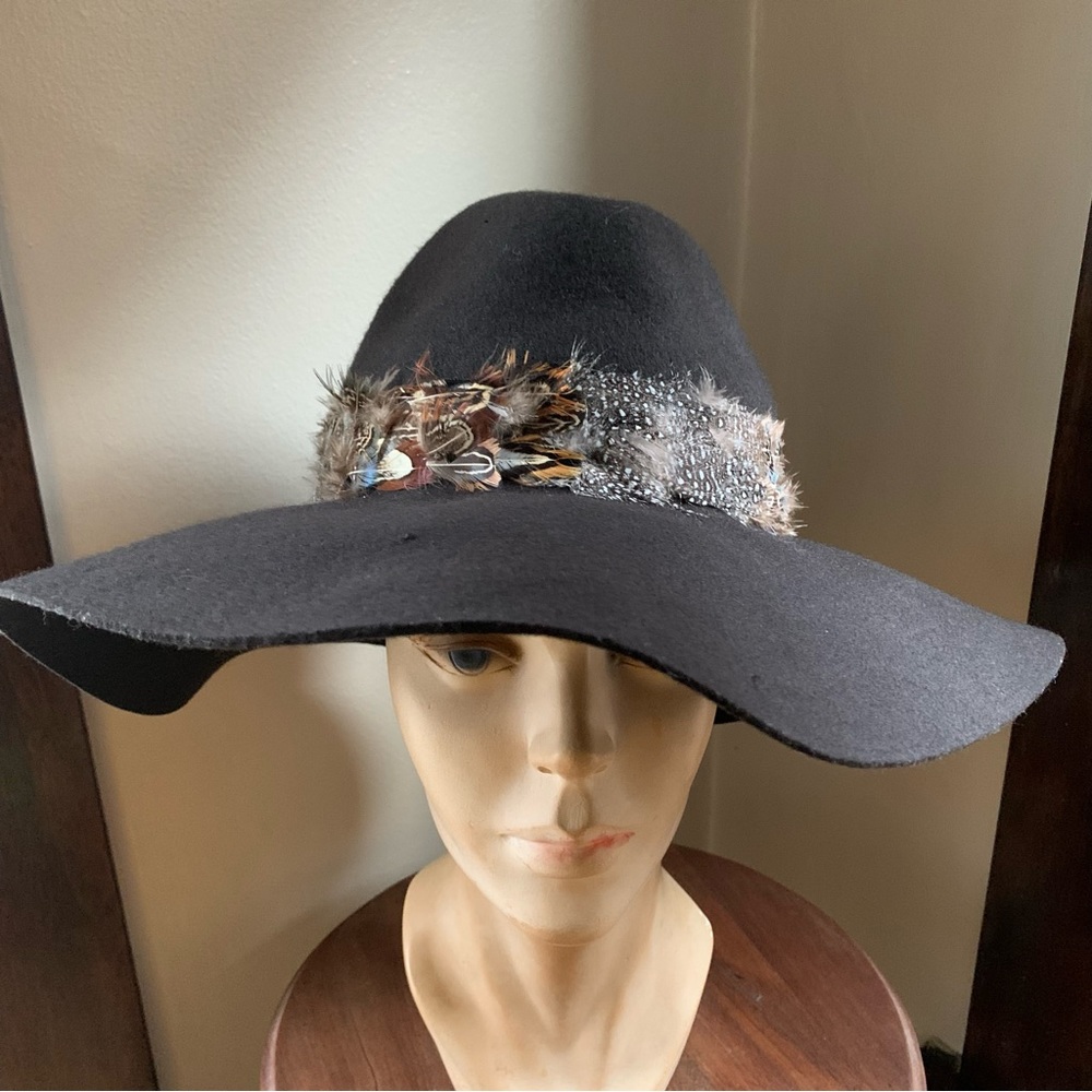 Lucky Brand Wool Brown Floppy Hat with Feathers